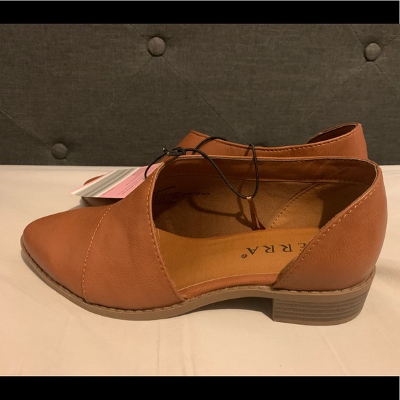 Side Cut Booties - Picture 3 of 4